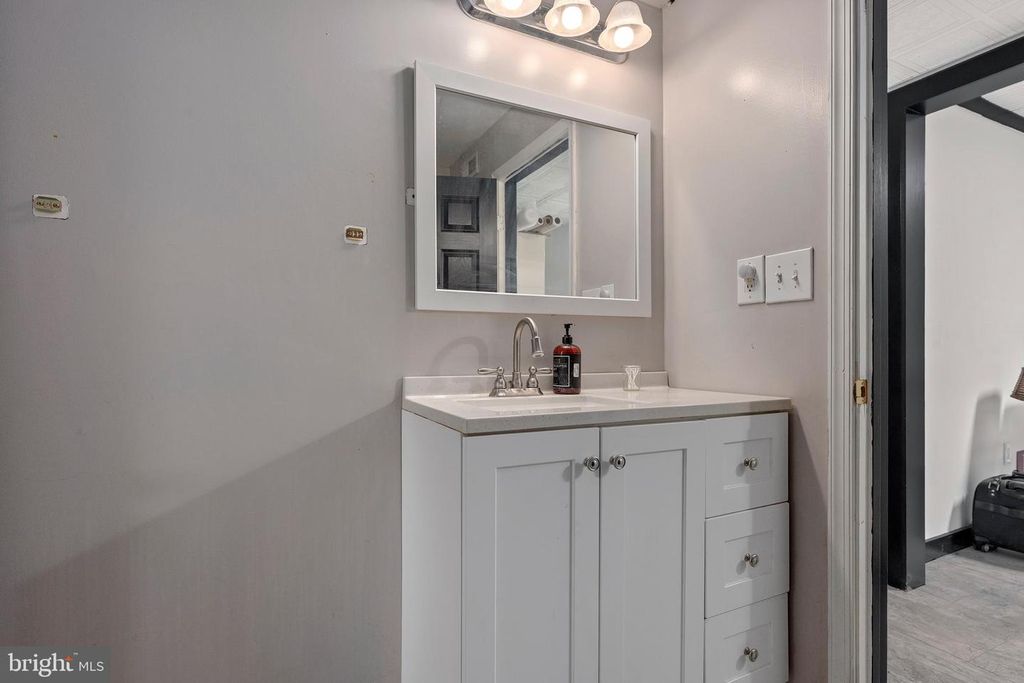 Image 48 of property listing at 4525 BECKLEYSVILLE RD, Hampstead, MD 21074