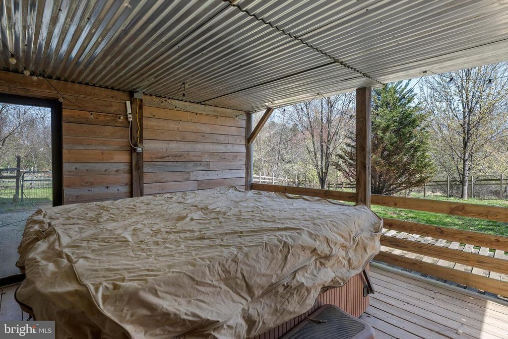 Image 52 of property listing at 4525 BECKLEYSVILLE RD, Hampstead, MD 21074