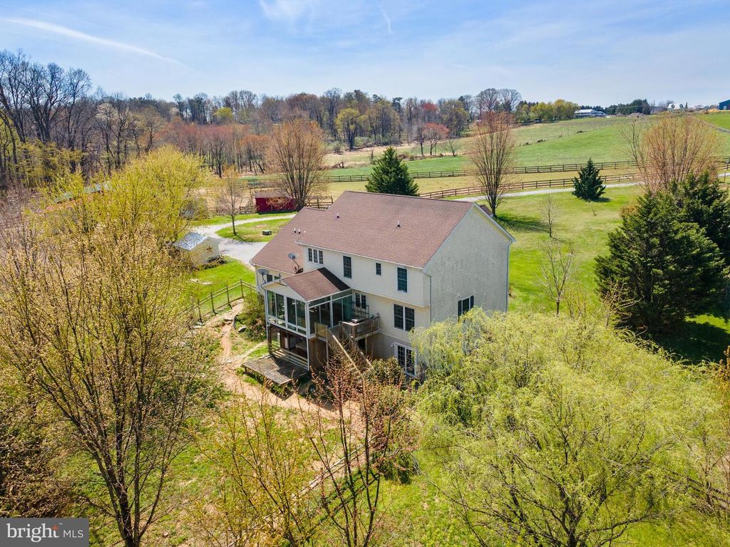 Image 53 of property listing at 4525 BECKLEYSVILLE RD, Hampstead, MD 21074