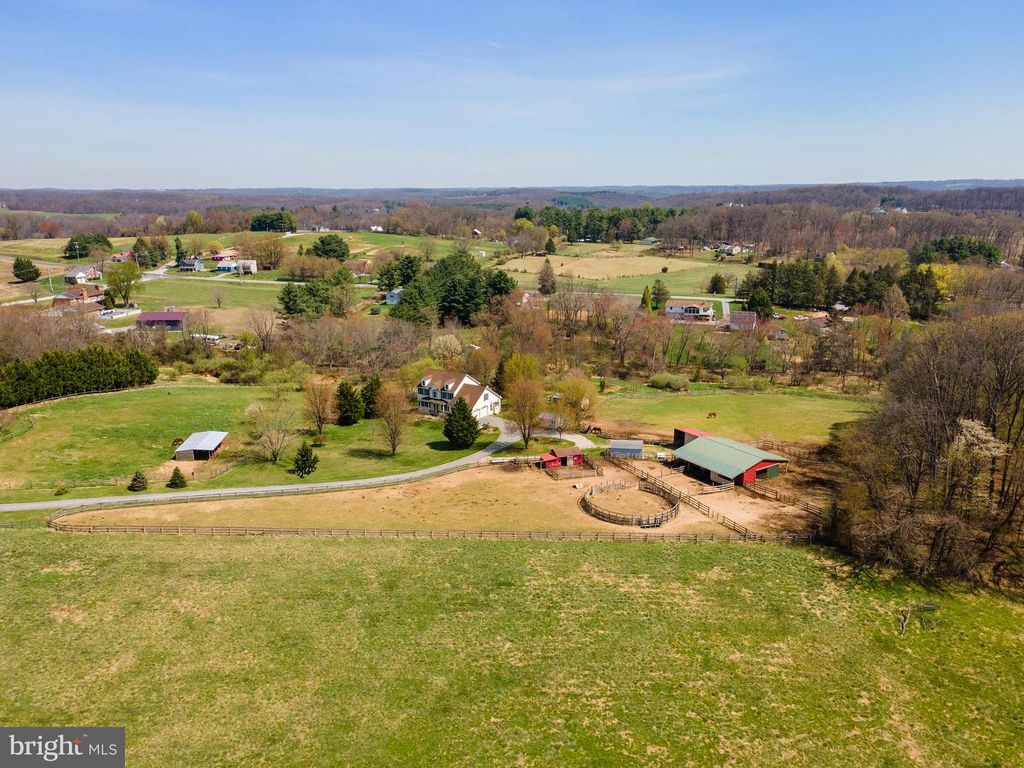 Image 61 of property listing at 4525 BECKLEYSVILLE RD, Hampstead, MD 21074