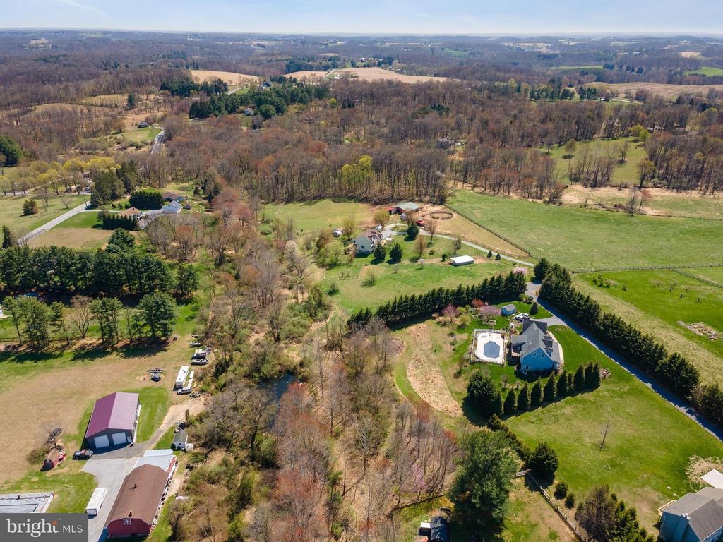 Image 73 of property listing at 4525 BECKLEYSVILLE RD, Hampstead, MD 21074