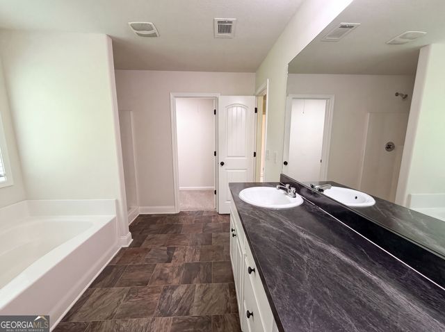 1948 Paynes Point, Winder, GA 30680