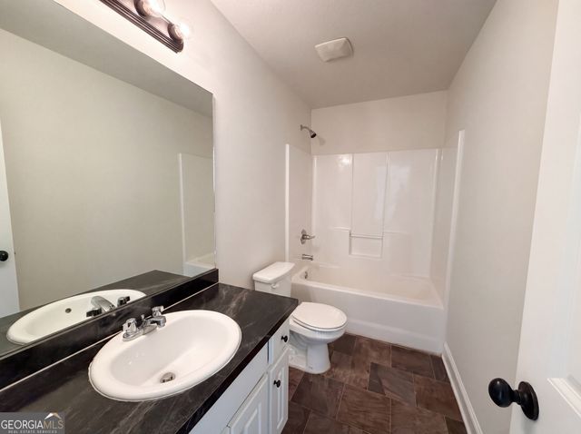 1948 Paynes Point, Winder, GA 30680