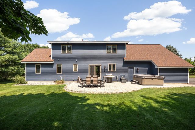 3850 Burlington Drive, Acme Twp, MI 49690