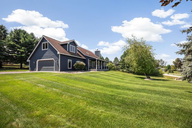 3850 Burlington Drive, Acme Twp, MI 49690