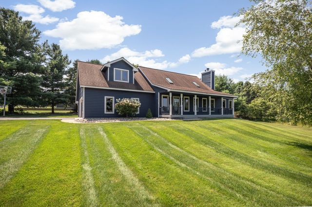 3850 Burlington Drive, Acme Twp, MI 49690