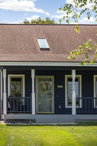 3850 Burlington Drive, Acme Twp, MI 49690