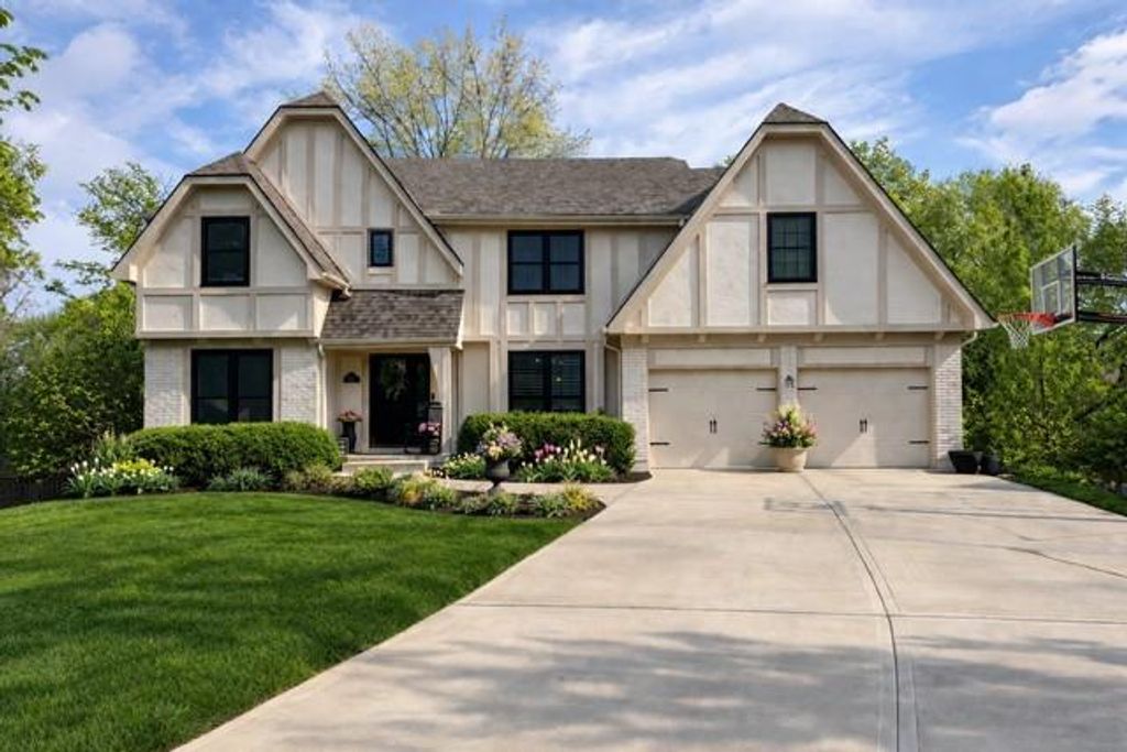 12200 Connell Drive, Overland Park, KS 66213