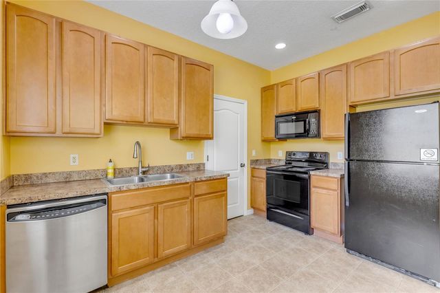 3450 KAISER AVENUE, St Cloud, FL 34772