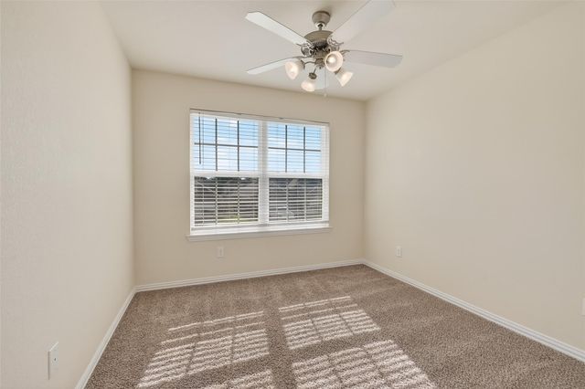 2237 Ivy Wall Drive, Conroe, TX 77301