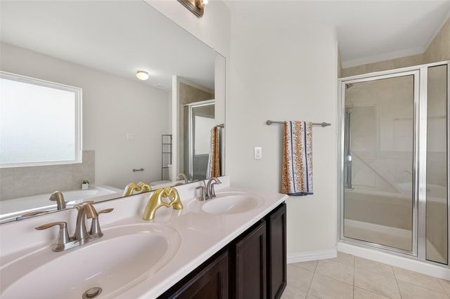 2237 Ivy Wall Drive, Conroe, TX 77301