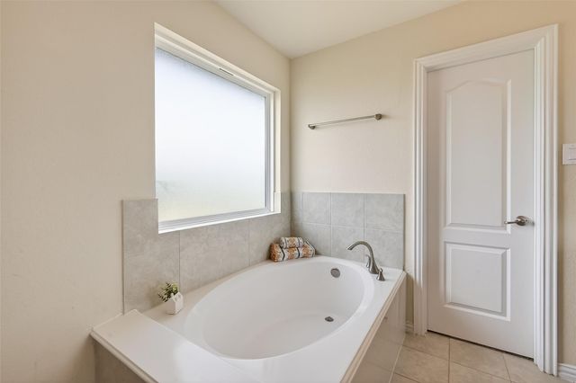 2237 Ivy Wall Drive, Conroe, TX 77301