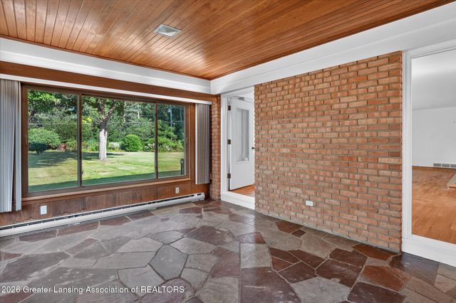 4677 Chippewa Drive, Okemos, MI 48864