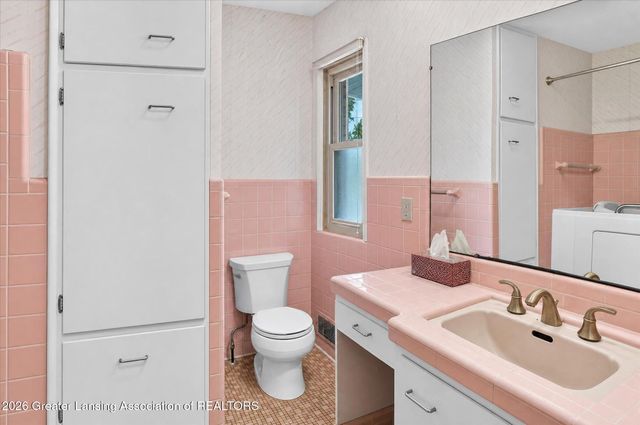 4677 Chippewa Drive, Okemos, MI 48864