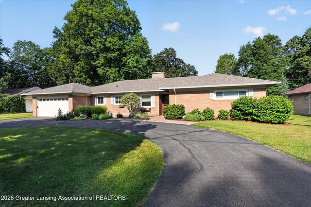 4677 Chippewa Drive, Okemos, MI 48864