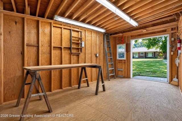 4677 Chippewa Drive, Okemos, MI 48864