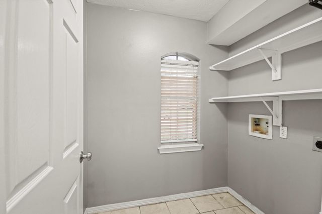 2902 Maple Bend Drive, Houston, TX 77345