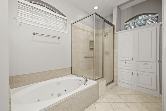 2902 Maple Bend Drive, Houston, TX 77345