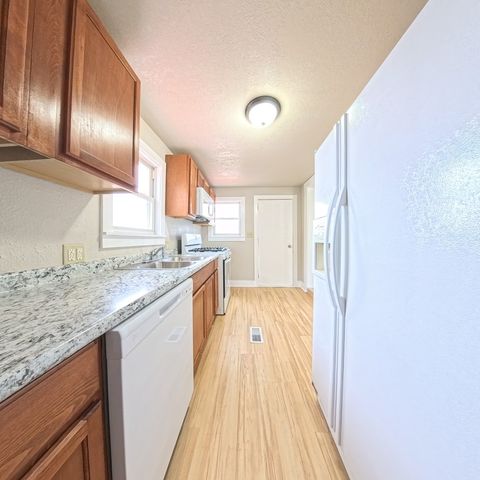 408 Swayze Street, Marshalltown, IA 50158