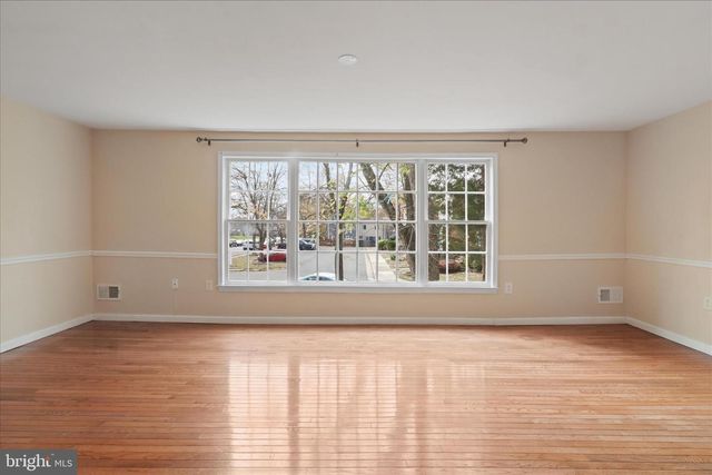 8180 FERNLAKE CT, Alexandria, VA 22309