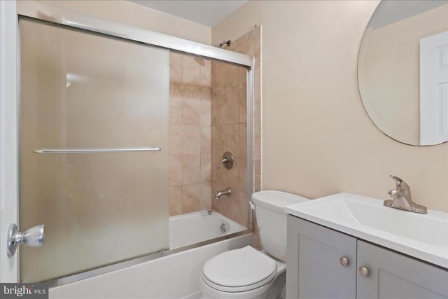 8180 FERNLAKE CT, Alexandria, VA 22309