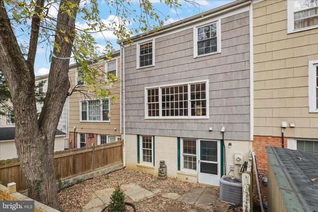 8180 FERNLAKE CT, Alexandria, VA 22309