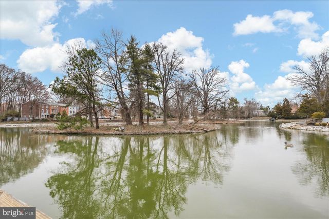 8180 FERNLAKE CT, Alexandria, VA 22309