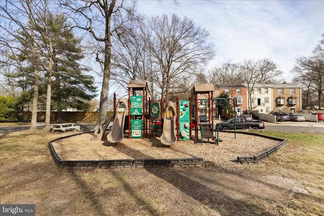 8180 FERNLAKE CT, Alexandria, VA 22309