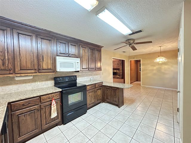 113 Hollie Circle, Sulphur Springs, TX 75482
