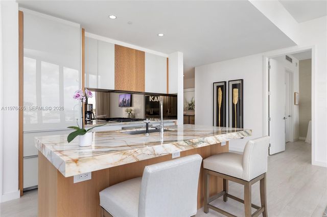 2831 S Bayshore Dr 808, Miami, FL 33133