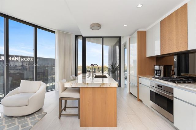 2831 S Bayshore Dr 808, Miami, FL 33133