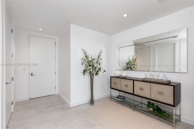 2831 S Bayshore Dr 808, Miami, FL 33133