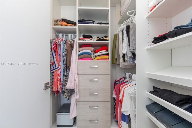 2831 S Bayshore Dr 808, Miami, FL 33133