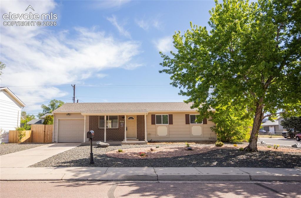 2535 Sonoma Drive, Colorado Springs, CO 80910 — photo 2