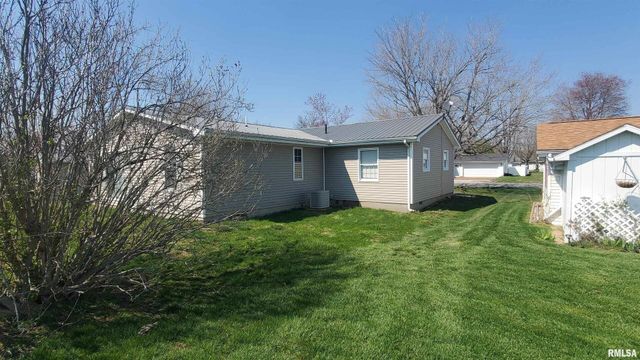 904 S Sunset Terrace Drive, Pinckneyville, IL 62274