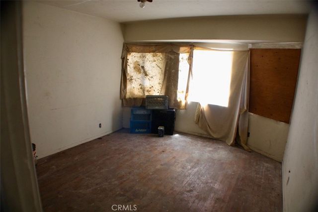 5739 Hazeltine, Van Nuys, CA 91401