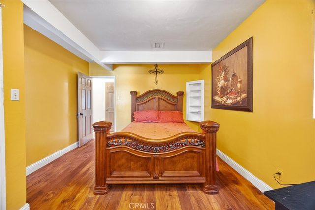 552 Pepper, Bakersfield, CA 93307