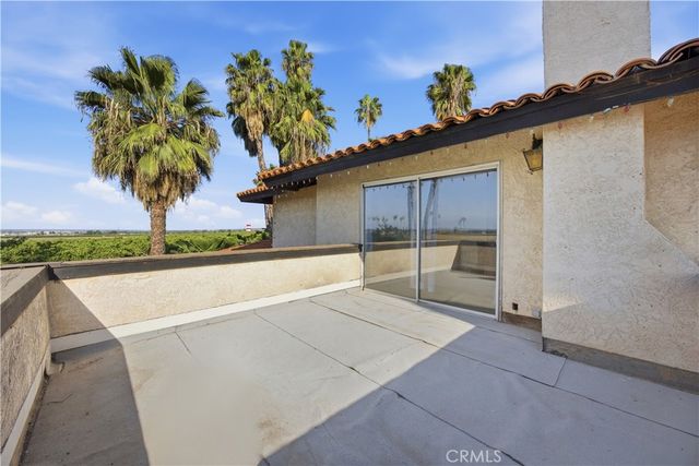 552 Pepper, Bakersfield, CA 93307