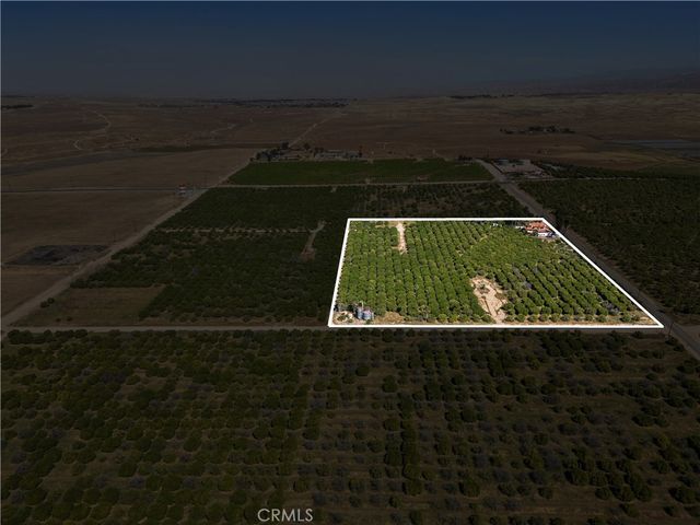 552 Pepper, Bakersfield, CA 93307