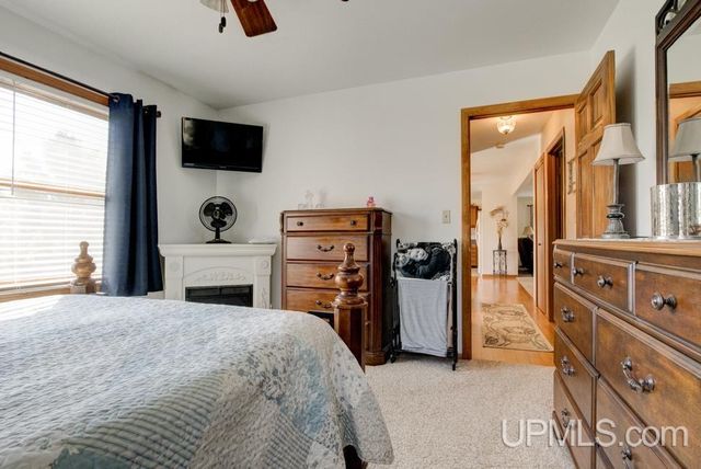 W6285 Co G-08 Road, Wallace, MI 49893