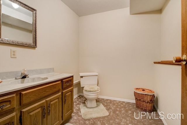 W6285 Co G-08 Road, Wallace, MI 49893