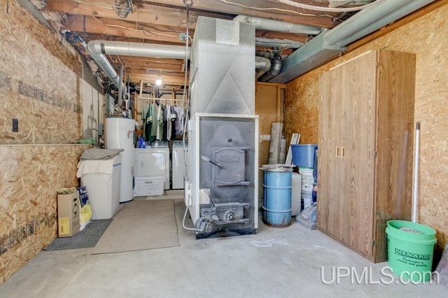 W6285 Co G-08 Road, Wallace, MI 49893