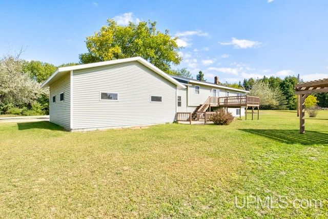 W6285 Co G-08 Road, Wallace, MI 49893