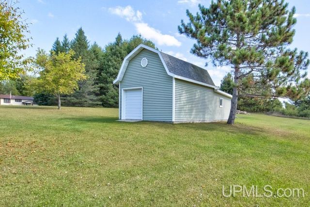 W6285 Co G-08 Road, Wallace, MI 49893