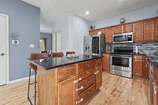 1115 SE Bluegrass Circle, Waukee, IA 50263