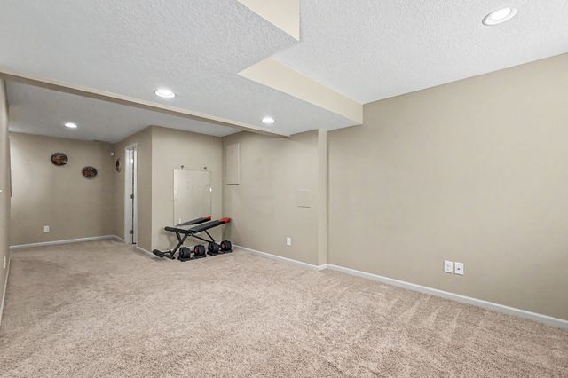 1115 SE Bluegrass Circle, Waukee, IA 50263