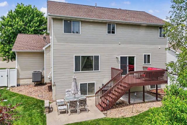 1115 SE Bluegrass Circle, Waukee, IA 50263