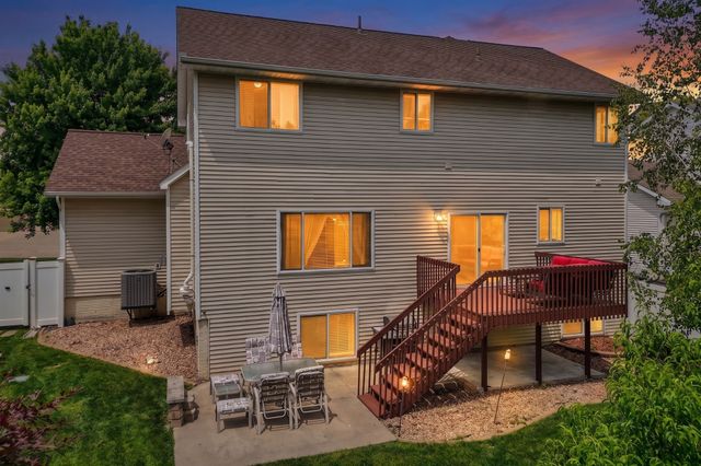 1115 SE Bluegrass Circle, Waukee, IA 50263