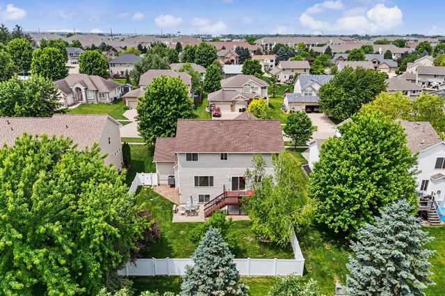 1115 SE Bluegrass Circle, Waukee, IA 50263