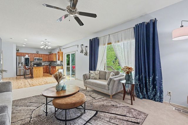 1115 SE Bluegrass Circle, Waukee, IA 50263